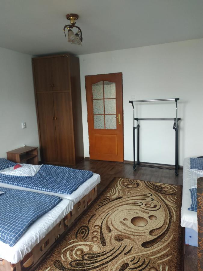 Lucky Cat Hotel Nova Lesna Ngoại thất bức ảnh