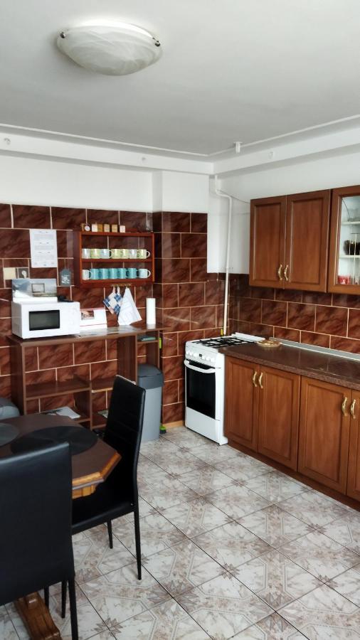 Lucky Cat Hotel Nova Lesna Ngoại thất bức ảnh