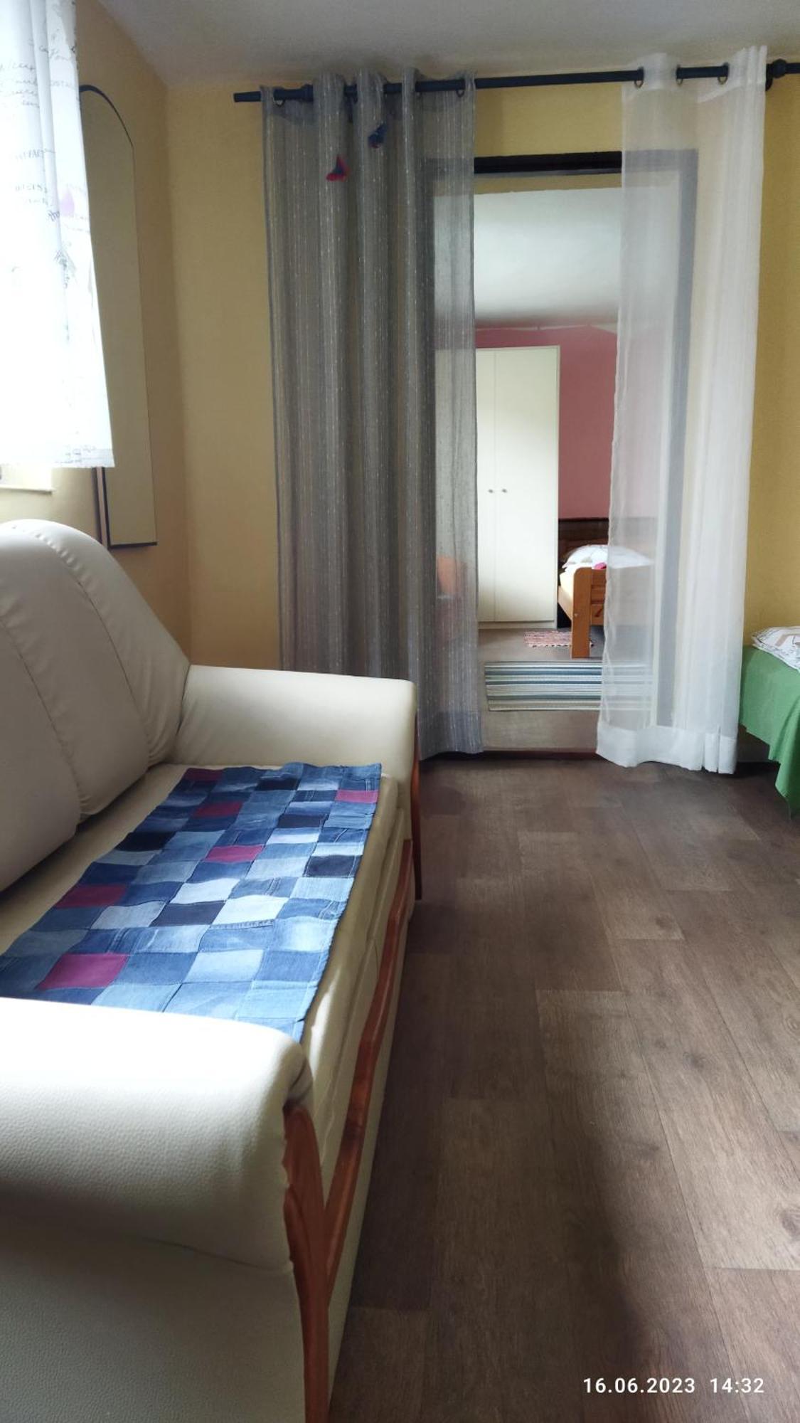 Lucky Cat Hotel Nova Lesna Phòng bức ảnh