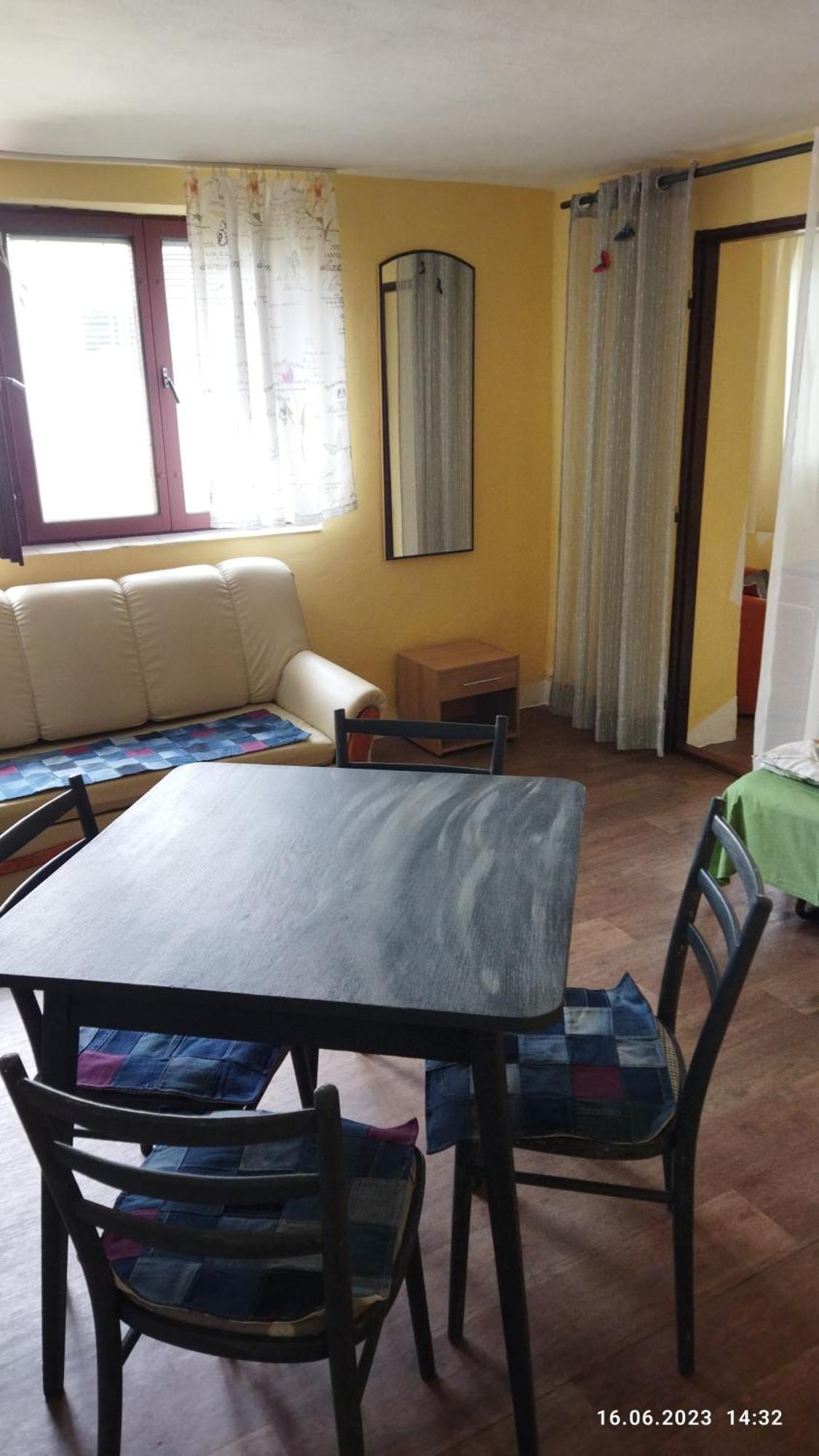 Lucky Cat Hotel Nova Lesna Phòng bức ảnh