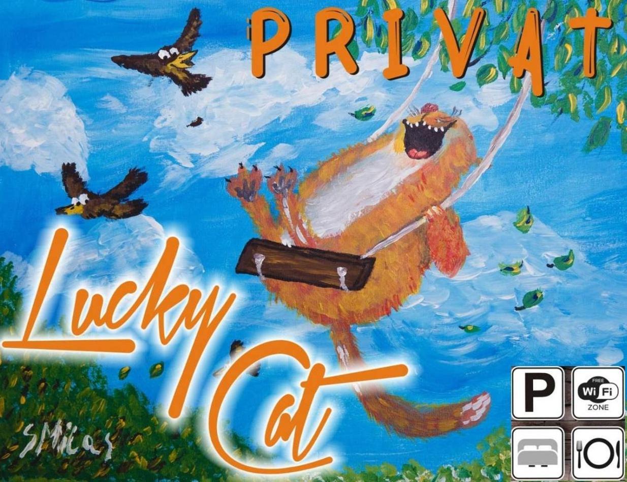 Lucky Cat Hotel Nova Lesna Ngoại thất bức ảnh